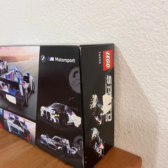 LEGO Speed Champions BMW Race Car Set - Black, White, Blue - Picture 3 of 4